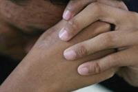 كيف تتعامل مع صديقك المضطرب نفسيا؟