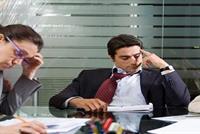 لماذا يكره الموظفون وظائفهم بعد سنّ الخامسة والثلاثين؟