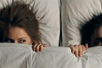 للمتزوجات فقط: هذا ما يفكر به زوجكِ أثناء العلاقة الحميمة