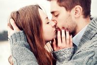 7 أمور تزعج الرجل خلال تبادل القبل!