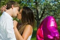 ما الحب الا للحبيب الأول .. لماذا لا يُنسى الحب الأول؟