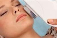 ما آخر التقنيات لإزالة شعر الوجه ؟