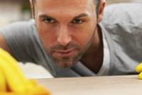 من عامل نظافة إلى مليونير بسبب فندق لساعة