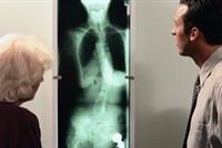 متى تلجأ إلى تقويم العظام؟