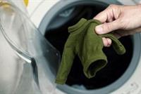  طريقة سهلة للتخلص من انكماش الملابس بعد غسلها