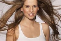 هذه المأكولات تهدد شعرك بالشيب المبكر!