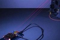  قريباً.. ستشحن هاتفك بأشعة الليزر عن بعد