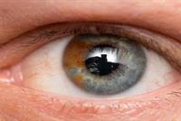 علماء يخترعون عين صناعية تحاكي البشرية