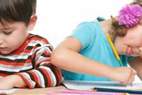 الأطفال في الكتابة بالقلم سببها التكنولوجيا