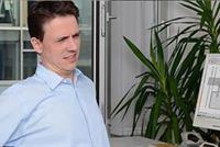 انتبهوا.. هذا ما يفعله الوقوف مطولاً في العمل! 