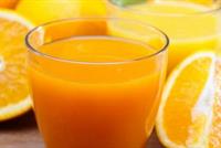 فوائد عدة لتناول عصير البرتقال الطبيعي في الصباح