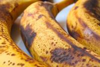 هذا ما يحدث للجسم عند تناول الموز الأسود