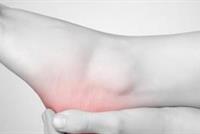 لهذه الاسباب تشعرون بألم في كعب القدم!