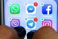 مفاجأة جديدة.. فيسبوك يسجّل مكالماتكم الهاتفية ورسائلكم النصية