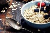 أي اطعمة للفطور مناسبة عند اتباع حمية غذائية؟