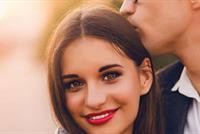  كيف تجعلينَ شريكَ حياتكِ دائم التفكير بكِ؟ 