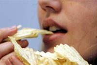 لماذا نستمتع كثيرا بأكل رقائق البطاطس؟