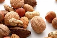 ما هو تأثير تناول المكسّرات على الصحة؟ وما علاقتها بالنوبات القلبية؟