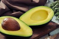 هل تعرفين أنّ الأفوكادو يساعد على انقاص الوزن؟