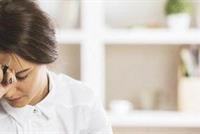 تحذير: الجلوس طوال اليوم على مكتبك... قد يجعل عقلك يتقلص!