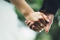 الزواج في منتصف الثلاثينات يؤدي إلى الطلاق!