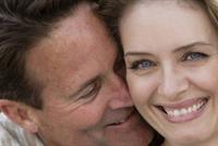 الابتسامة تزيدكم سنّاً؟