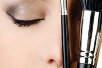  أسهل طريقة لتعلم وضع ماكياج العينين مثل المحترفين 