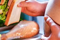 لماذا يكتسب الرجال الوزن بعد الزواج؟