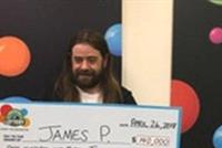 بالتفاصيل- إكرامية من زبون تربحه 140 ألف دولار..