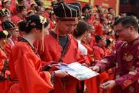 100 سؤال... إمتحان خاص قبل الطلاق في هذا البلد!