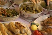 5 اطعمة يجب تجنب تناولها على العشاء