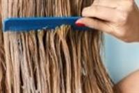 مخاطر كثيرة ستجعلكِ تعيدين النظر في إستخدام كريمات فرد الشعر!