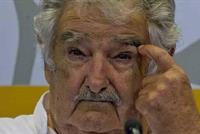 أفقر رئيس في العالم يرفض راتبه التقاعدي