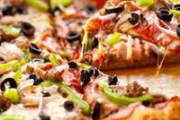 12 نوعا من الطعام يسبب الصداع... منها البيتزا