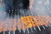 المشاوي أكثر ضرراً من السجائر!