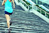 صعود الدرج يحمي من هشاشة العظام‬