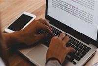 تطبيق إلكتروني لقياس درجة انتباه الموظف أثناء العمل