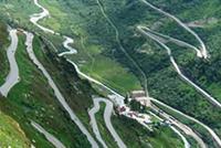  تعرّفوا الى أخطر 10 طرقات في العالم...