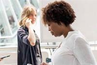  لا ترسل معلومات حساسة عبر 