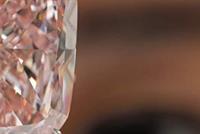  بيع ألماسة نادرة بسعر خياليّ! 