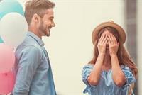 هل يحبك ؟ اكتشفي الحب من لغة الجسد