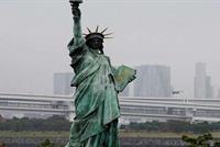 شعلة تمثال الحرية الأصلية تنقل إلى 