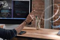  مايكروسوفت ستزود الجيش الأميركي بخوذة HoloLens 