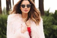  نسّقي اللون الأحمر بتميُّز