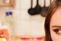 كيف يساعد تناول الحلوى على فقدان الوزن؟