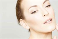 حِيَل طبيعية تُخلِّصكِ من الذقن المزدوج