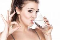 الماء.. الطريق الأسهل لخسارة الوزن الزائد!