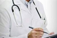 إحذروا.. الطبيب قد ينقل إليكم المرض!