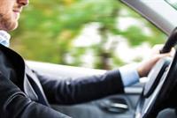 أخطاء شائعة في القيادة قد تضرّ بالسيارة