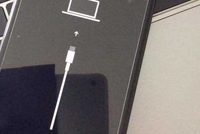 مفاجأة مدوية.. شاحن واحد لهواتف آيفون وأندرويد!